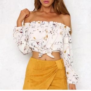 Off-The-Shoulder Crop top